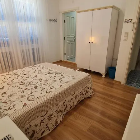 Catkapi Ciftlikkoey -izmir ホームステイ Çeşme