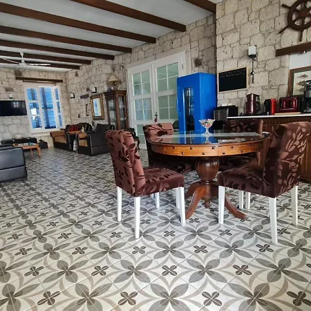 Catkapi Ciftlikkoey -izmir * Çeşme