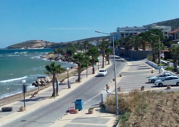 Catkapi Ciftlikkoey -izmir Кешме